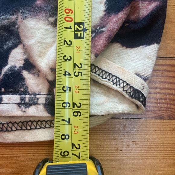 Custom bleach, tie-dye Beyoncé T-shirt - Picture 3 of 5